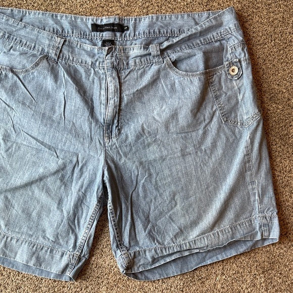 croft & barrow Pants - Croft & Barrow | Light Wash Denim Shorts - Women's